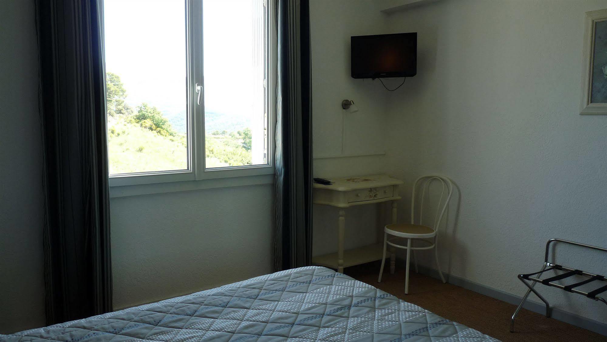 Propiac Logis Hotel Restaurant Le Plantevin מראה חיצוני תמונה
